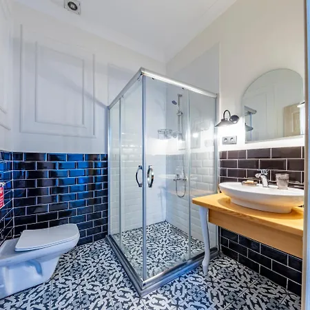 Cezayir Hotel Istanbul