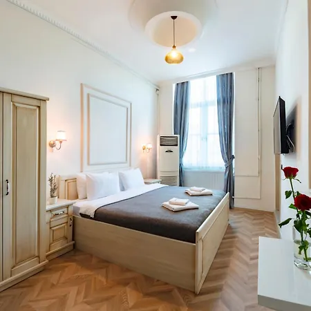 Cezayir Hotel Istanboel